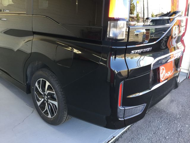 Honda e 2017-11 19928-29