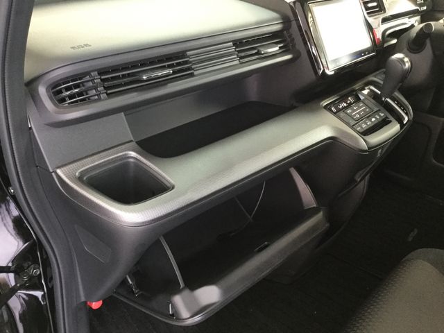 Honda e 2017-11 19928-21