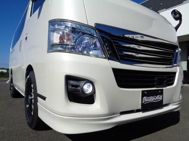 Nissan NV350 Caravan 2017-06 19378-11