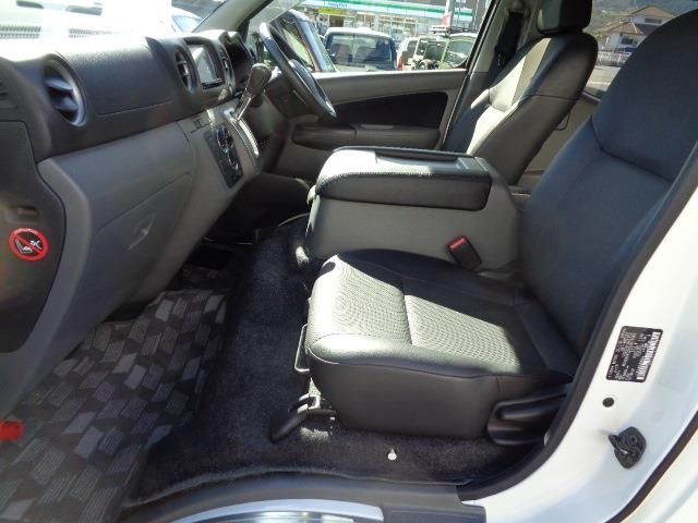 Nissan NV350 Caravan 2017-06 19378-8
