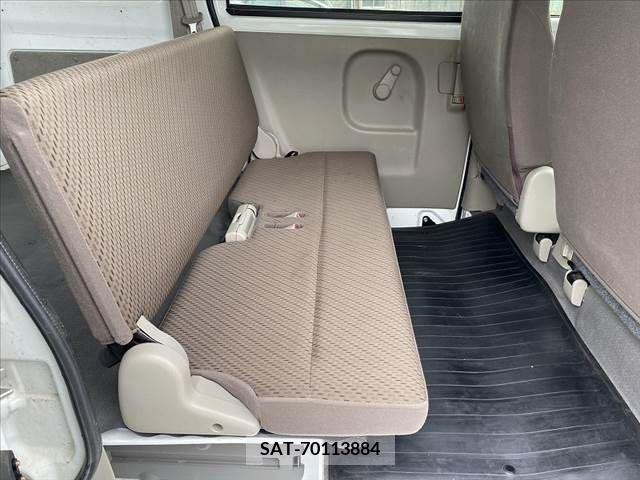 Suzuki EVERY 2018-03 297411-17