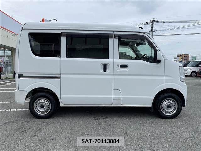 Suzuki EVERY 2018-03 297411-11