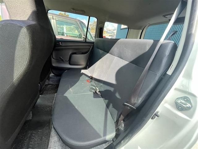 Toyota SUCCEED VAN 2017-10 19377-3