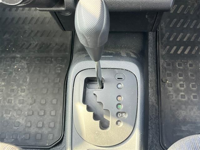 Toyota SUCCEED VAN 2017-10 19377-17