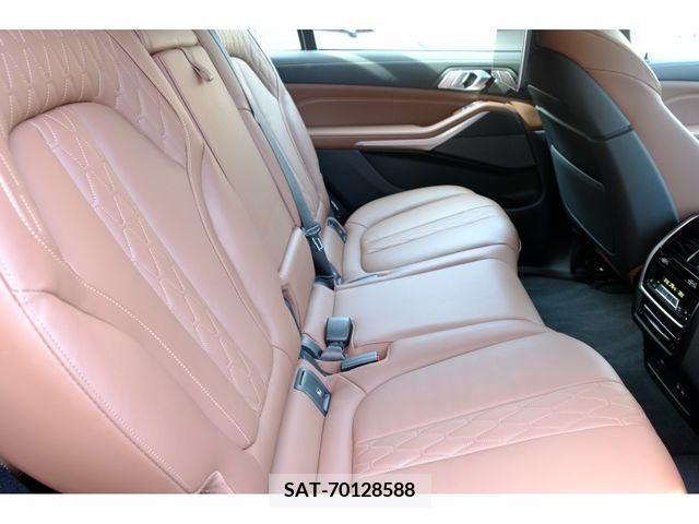 Bmw X7 2020-11 318663-11