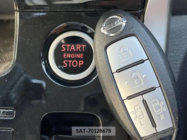 Nissan SERENA 2016-08 324925-7