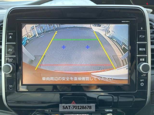 Nissan SERENA 2016-08 324925-3