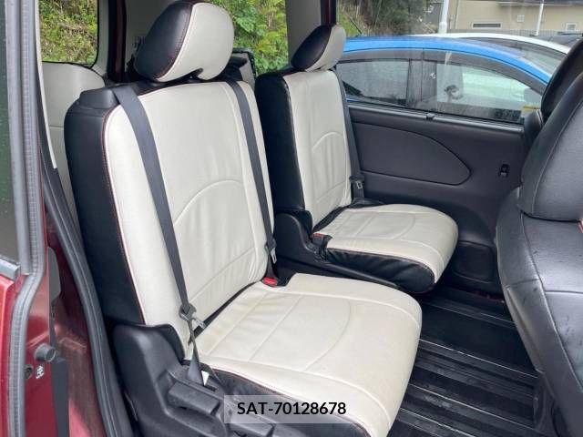 Nissan SERENA 2016-08 324925-11