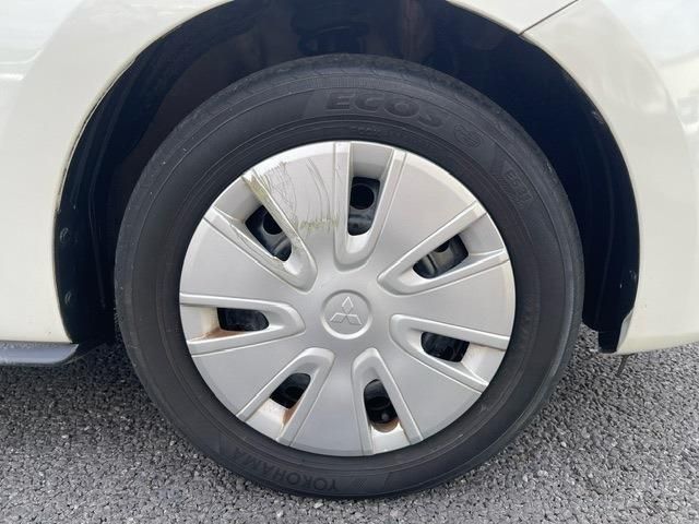 Mitsubishi MIRAGE HATCHBACK 2013-03 25495-3