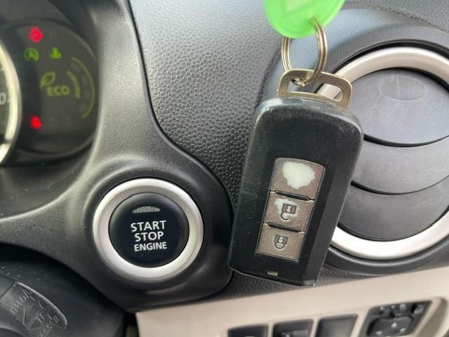 Mitsubishi MIRAGE HATCHBACK 2013-03 25495-6