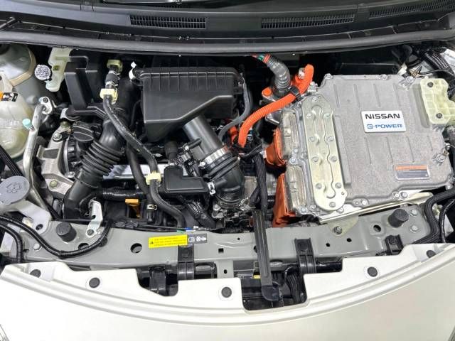 Nissan NOTE 2018-09 193637-18