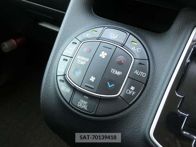 Toyota NOAH 2015-01 279549-15
