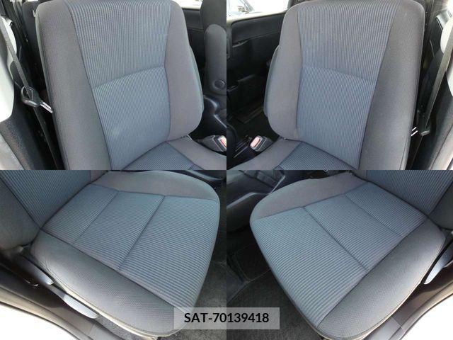Toyota NOAH 2015-01 279549-19