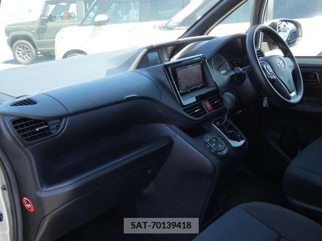 Toyota NOAH 2015-01 279549-10
