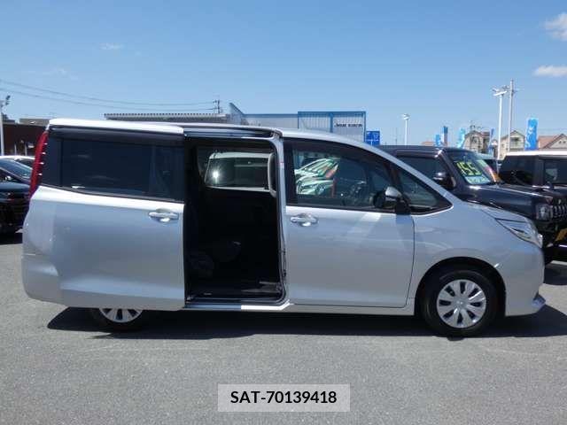 Toyota NOAH 2015-01 279549-5