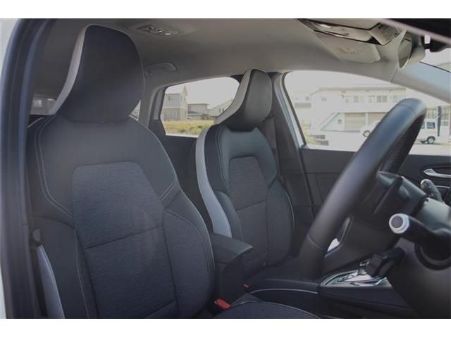 Renault CAPTUR 2021-08 20515-17