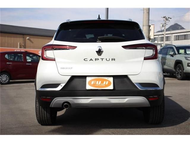 Renault CAPTUR 2021-08 20515-27