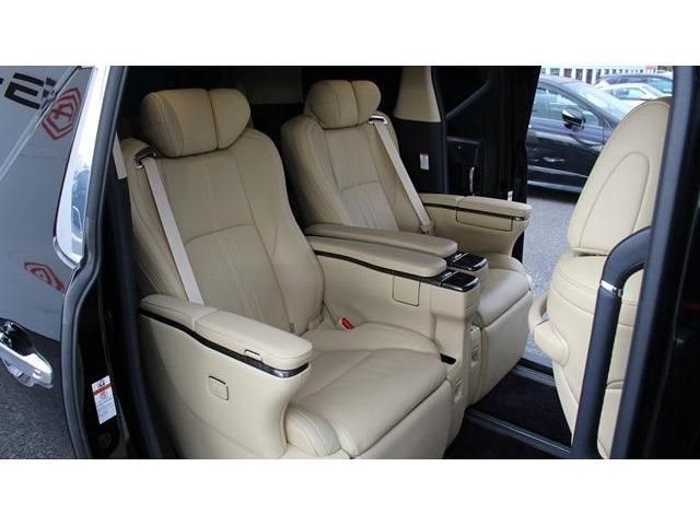 Toyota ALPHARD 2018-06 186699-15