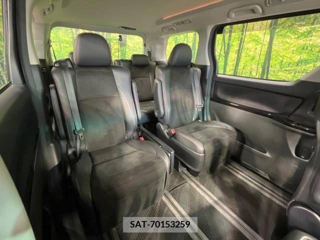 Toyota VELLFIRE 2012-10 369763-9