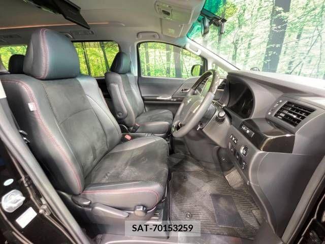 Toyota VELLFIRE 2012-10 369763-8
