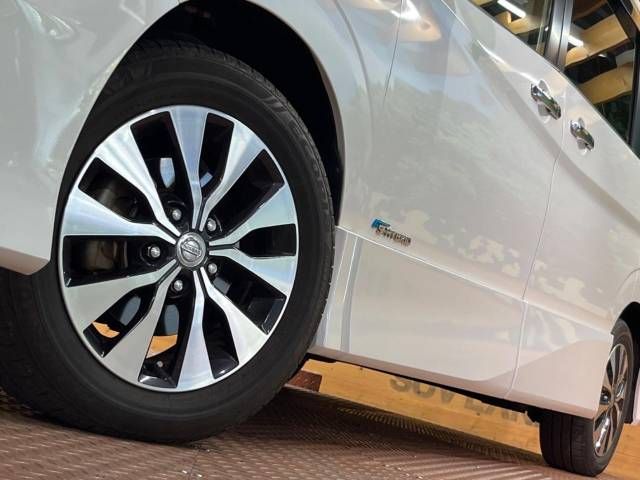 Nissan SERENA 2018-07 5906-16