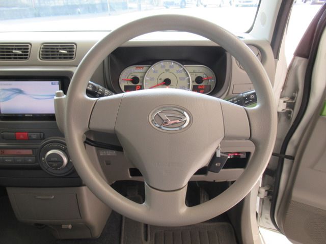 Daihatsu MOVE CONTE 2014-09 18863-17
