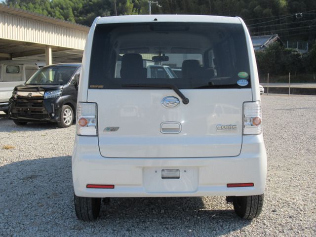 Daihatsu MOVE CONTE 2014-09 18863-4