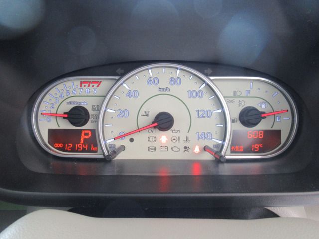 Daihatsu MOVE CONTE 2014-09 18863-15