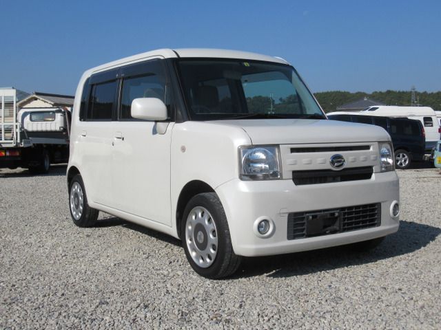 Daihatsu MOVE CONTE 2014-09 18863-2