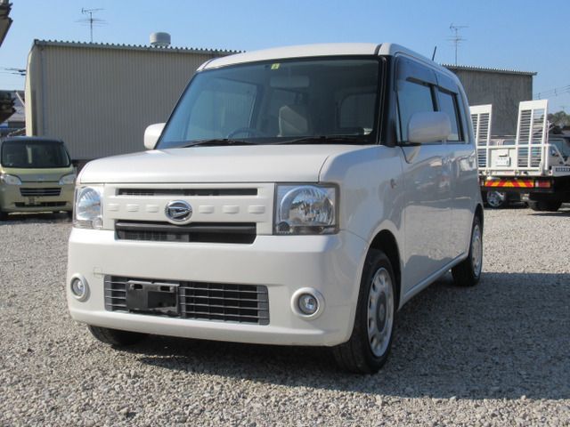 Daihatsu MOVE CONTE 2014-09 18863-1