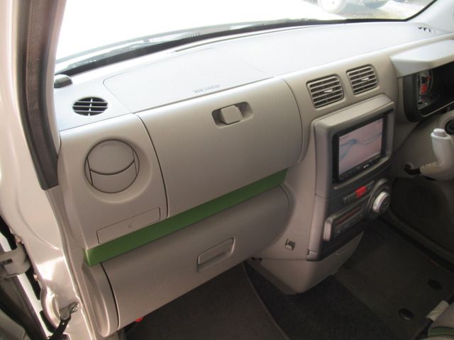 Daihatsu MOVE CONTE 2014-09 18863-13