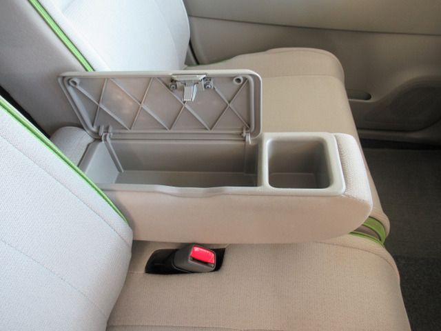 Daihatsu MOVE CONTE 2014-09 18863-10