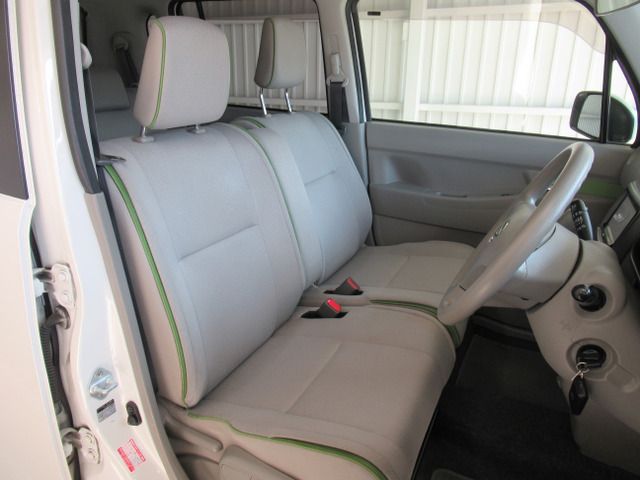 Daihatsu MOVE CONTE 2014-09 18863-7