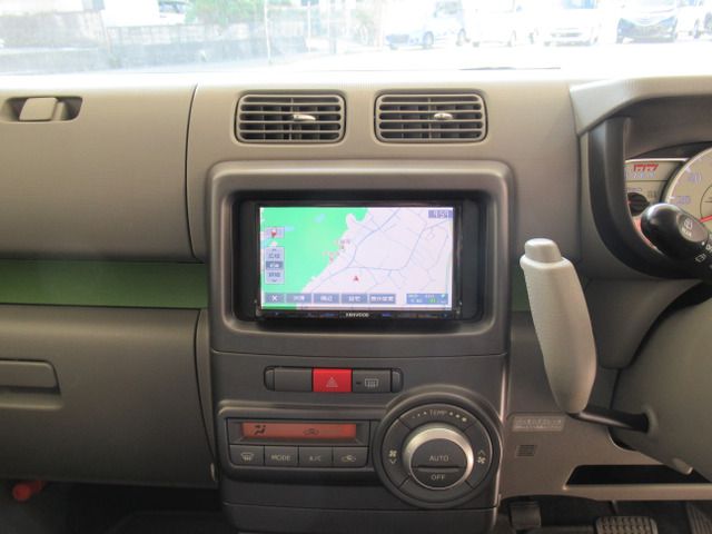Daihatsu MOVE CONTE 2014-09 18863-19