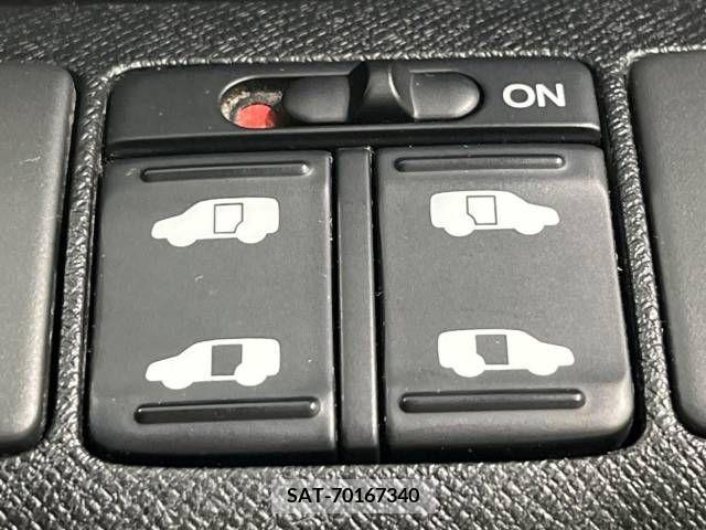 Honda e 2013-07 352913-4