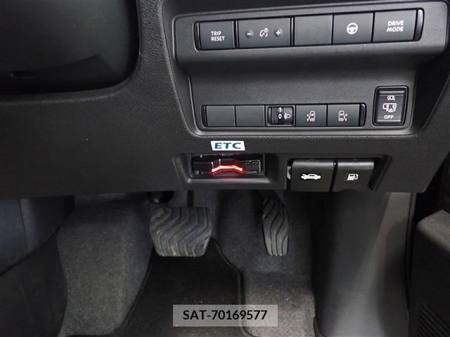 Nissan SERENA 2023-06 336439-13