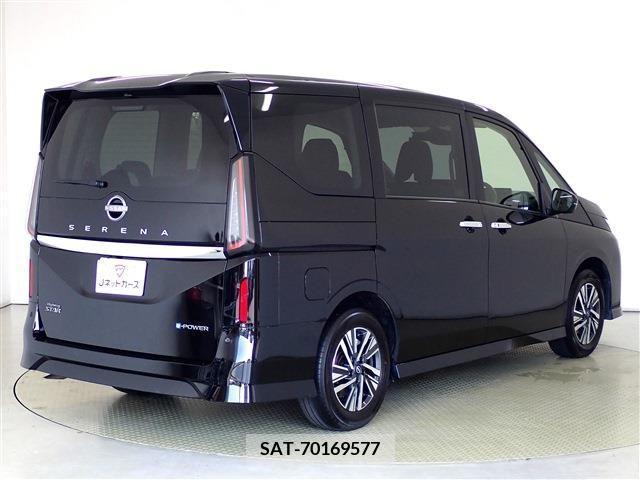 Nissan SERENA 2023-06 336439-2
