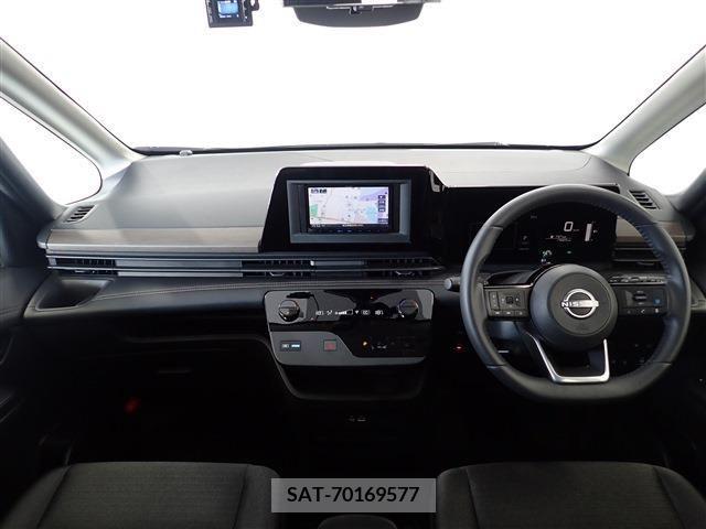 Nissan SERENA 2023-06 336439-9