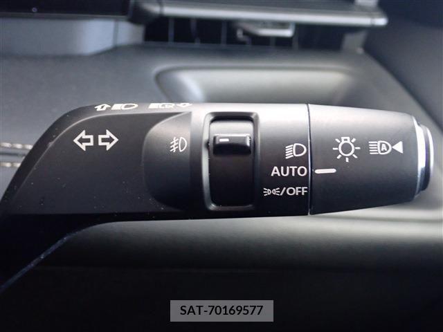 Nissan SERENA 2023-06 336439-20