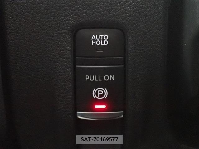 Nissan SERENA 2023-06 336439-15