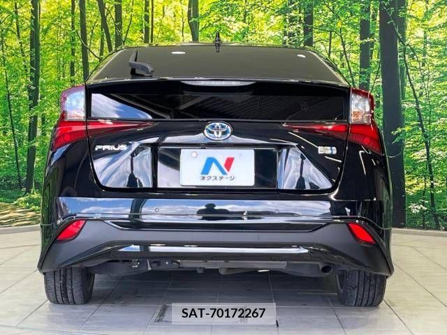 Toyota PRIUS 2019-04 282147-12
