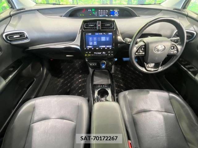 Toyota PRIUS 2019-04 282147-1
