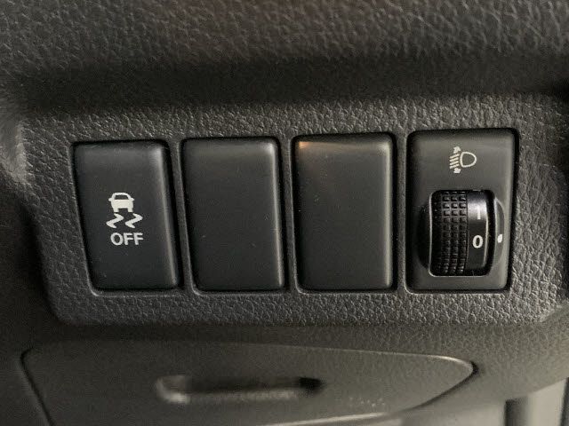 Nissan X-TRAIL 2011-07 15768-15