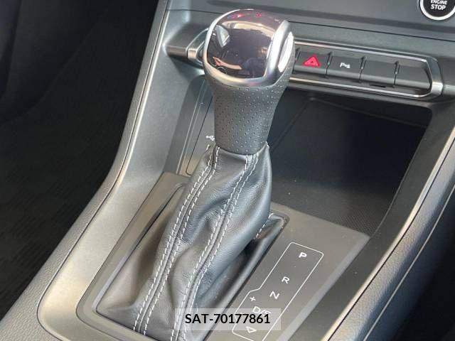 Audi Q3 2022-08 395775-11