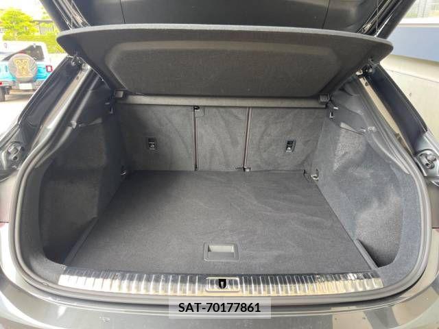 Audi Q3 2022-08 395775-12