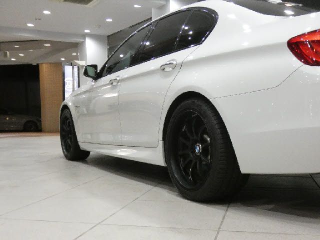 Bmw 5 SERIES 2011-02 187976-12