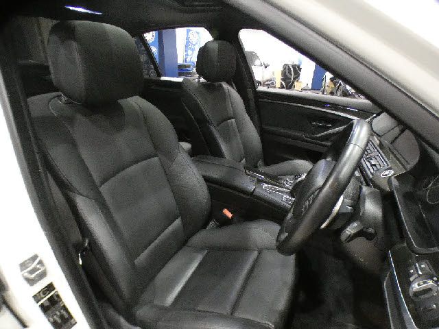 Bmw 5 SERIES 2011-02 187976-24
