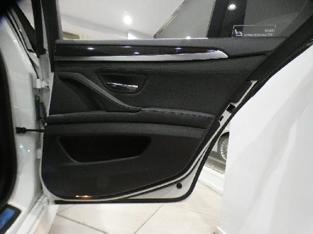 Bmw 5 SERIES 2011-02 187976-23