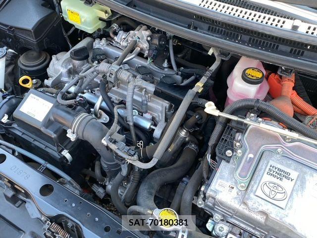 Toyota AQUA 2013-01 344056-27