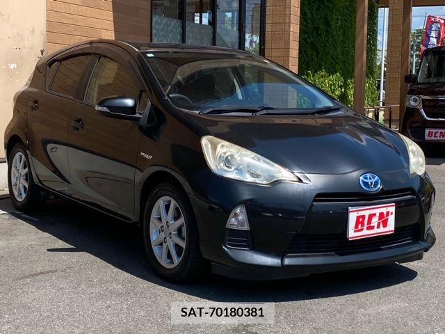 Toyota AQUA 2013-01 344056-6